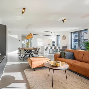 Ensor Tower - Adembenemend App In Trendy Stadswijk Appartement